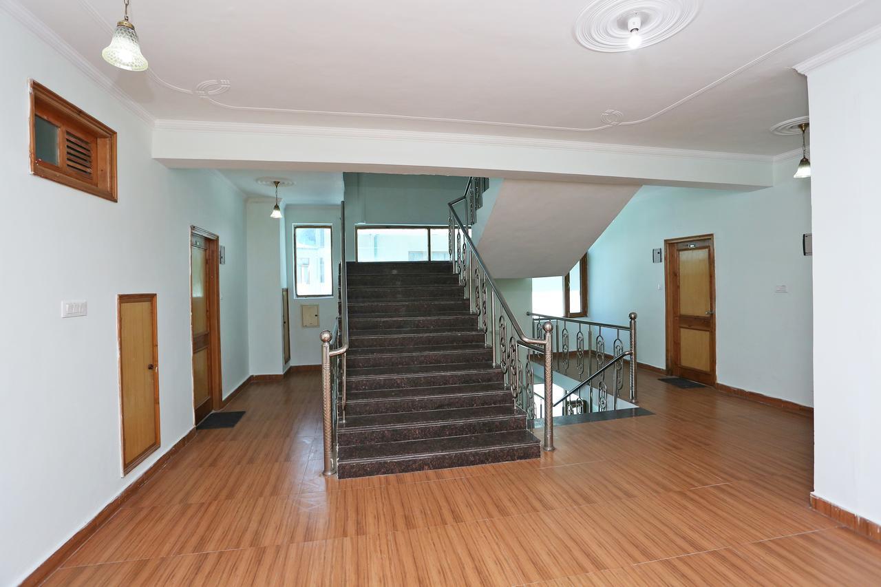Oyo 9684 Hotel Rudra Palace 마날리 외부 사진