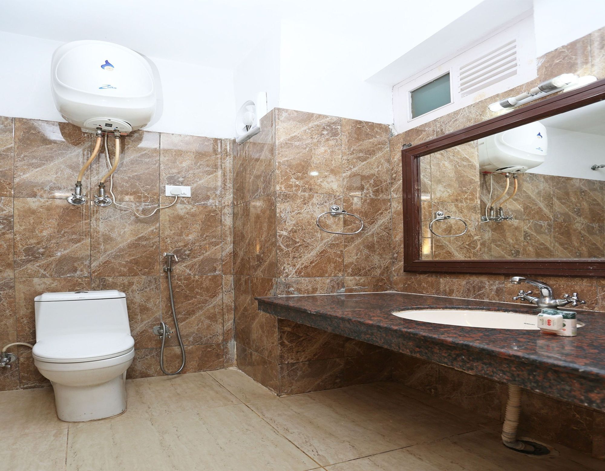 Oyo 9684 Hotel Rudra Palace 마날리 외부 사진